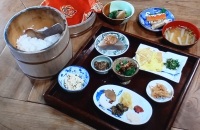 百姓屋敷じろえむ　おまかせ御膳