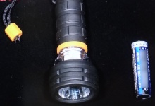 ランタンの電池入れ